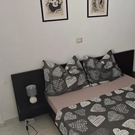 Apartman Eleven 11 *